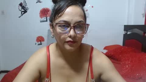 Snapshot of naughtygoddesss chatting on 8, 11, 2025 naughtygoddesss online show from 8, 11, 2025
