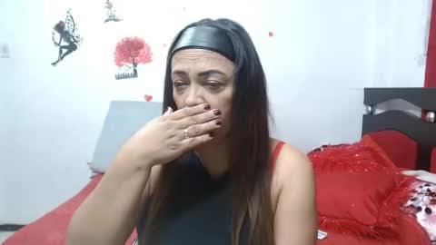 Snapshot of naughtygoddesss chatting on 11, 11, 2025 naughtygoddesss online show from 11, 11, 2025