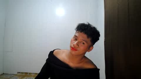 Snapshot of naughtyhot_star19 chatting on 4, 7, 2026 today is my birthday i hope i try yehaa for my fisrtime ever and i am waiting for pvt bby online show from 4, 7, 2026