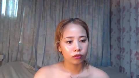 Snapshot of naughtyhotsexyjean chatting on 13, 5, 2026 miss jean online show from 13, 5, 2026