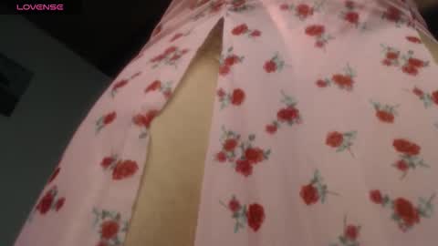 Snapshot of naughtyhotsquirt chatting on 17, 10, 2025 Kimberly online show from 17, 10, 2025