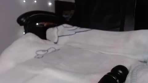 Snapshot of naughtyhotsquirt chatting on 8, 11, 2025 Kimberly online show from 8, 11, 2025