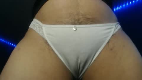 Snapshot of naughtyhotsquirt chatting on 1, 6, 2026 Kimberly online show from 1, 6, 2026