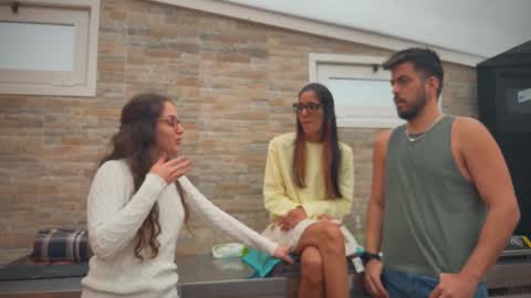 ANDREA STEPH  MIKE online show from 24, 9, 2025