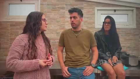 ANDREA STEPH  MIKE online show from 18, 10, 2025