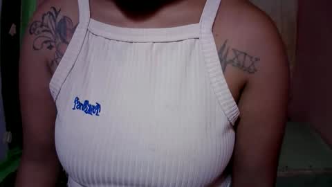 naughtymom_33 online show from 3, 11, 2025