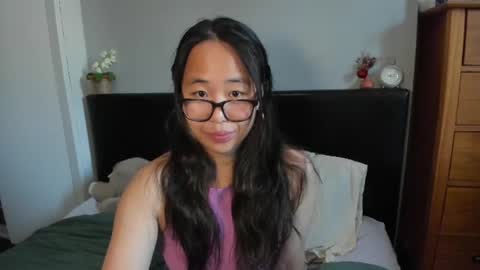 Gigi Chu  online show from 15, 7, 2026