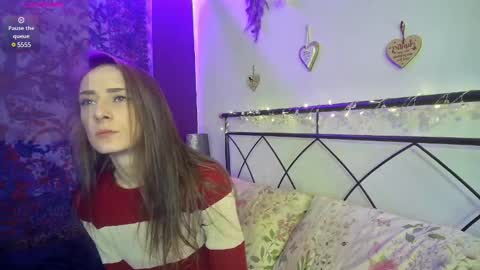 naughtynymph01 online show from 24, 12, 2024