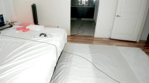 Aphroditecall me A for short online show from 10, 10, 2025