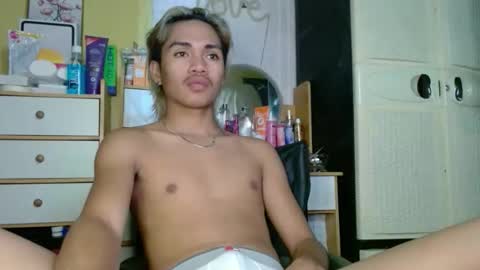 naughtyperfectasian4u online show from 3, 4, 2026