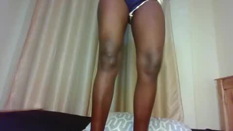 Snapshot of naughtyqueen12 chatting on 15, 11, 2025 naughtyqueen12 online show from 15, 11, 2025