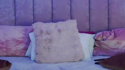 Snapshot of naughtysabrina chatting on 27, 12, 2024 Ally online show from 27, 12, 2024