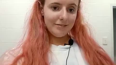 Snapshot of naughtyt333n chatting on 28, 5, 2026 Naughty Jess online show from 28, 5, 2026
