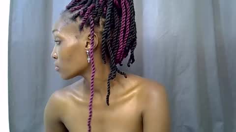 Snapshot of naughtyy4u chatting on 21, 4, 2026 naughtyy4u online show from 21, 4, 2026