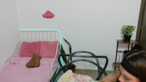 Snapshot of naugthy_muse chatting on 19, 6, 2026 sabrina online show from 19, 6, 2026