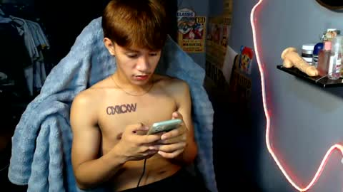Snapshot of naugthyboyloy chatting on 17, 7, 2026 Loy online show from 17, 7, 2026