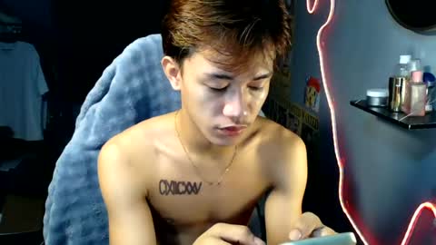 Snapshot of naugthyboyloy chatting on 30, 7, 2026 Loy online show from 30, 7, 2026