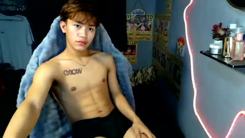 Snapshot of naugthyboyloy chatting on 30, 7, 2026 Loy online show from 30, 7, 2026