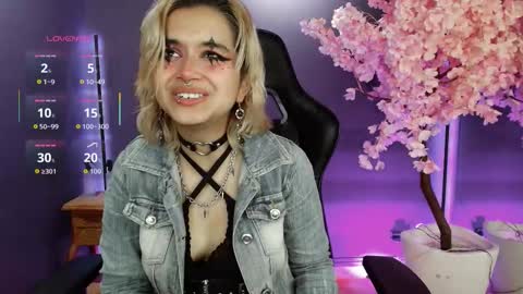 Snapshot of navier__ chatting on 7, 11, 2025 Navier online show from 7, 11, 2025