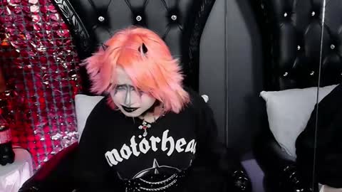 Snapshot of navier__ chatting on 5, 1, 2026 Navier online show from 5, 1, 2026