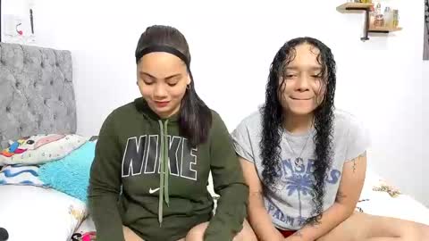 nay_and_aleja online show from 7, 11, 2025