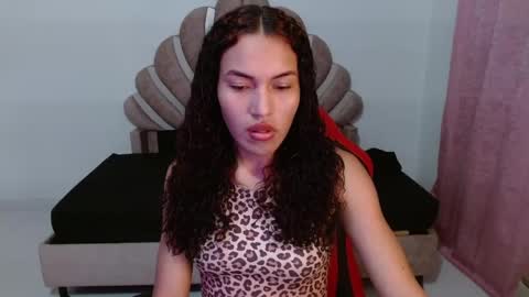 Snapshot of naya_fox1 chatting on 19, 12, 2025 naya_fox1 online show from 19, 12, 2025