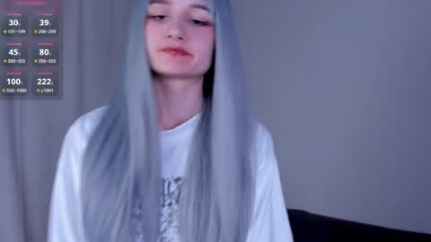 Kira online show from 5, 4, 2026