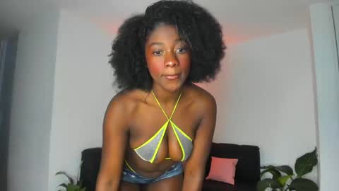 Nayah Williams  - OnlyFans  online show from 18, 12, 2024