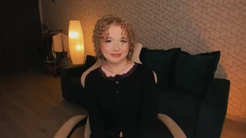 Snapshot of nayavalen chatting on 10, 11, 2025 NayaValen online show from 10, 11, 2025