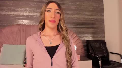 Nayla  online show from 1, 7, 2026