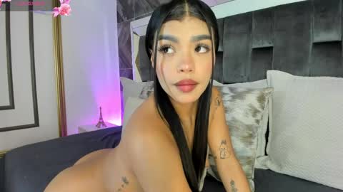 Snapshot of naylagrey chatting on 27, 4, 2026 online show from 27, 4, 2026