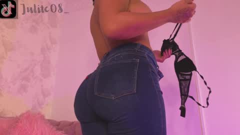 Snapshot of naylapot_ chatting on 6, 1, 2025 Juli online show from 6, 1, 2025