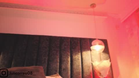 Juli  online show from 15, 12, 2025