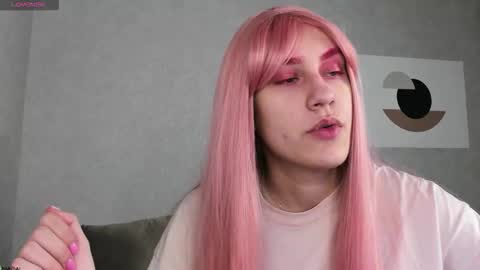 Snapshot of nedzumi_sato chatting on 17, 12, 2025 Nedzumi online show from 17, 12, 2025