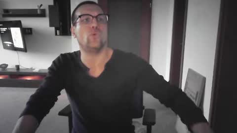 Sebastian online show from 3, 1, 2025