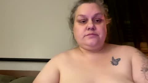 Snapshot of nellatlas chatting on 4, 2, 2025 Nellie Atlas online show from 4, 2, 2025