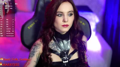 Snapshot of nelle_ chatting on 2, 11, 2025 online show from 2, 11, 2025