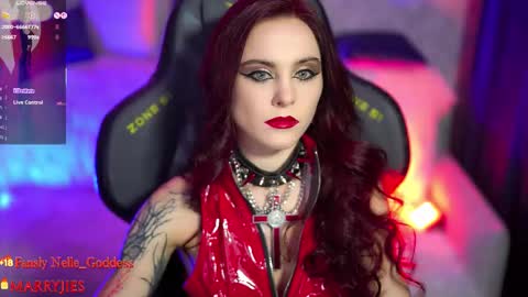 Snapshot of nelle_ chatting on 3, 11, 2025 online show from 3, 11, 2025