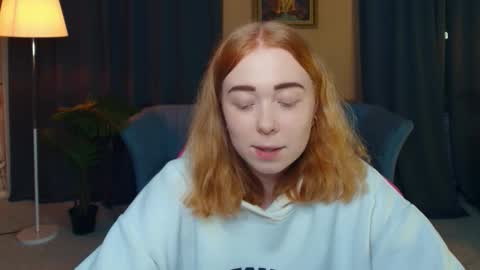 Snapshot of nelliemathers chatting on 18, 12, 2025 Nelli online show from 18, 12, 2025