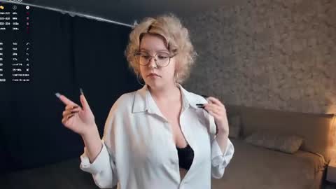 Snapshot of nelly_gloss chatting on 13, 6, 2026 nelly_gloss online show from 13, 6, 2026