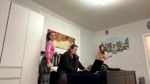 Snapshot of nelly_yy chatting on 8, 2, 2025 nelly_yy online show from 8, 2, 2025