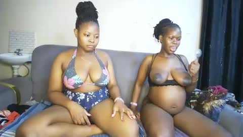 Snapshot of nellyeluxe chatting on 14, 3, 2026 nellyeluxe online show from 14, 3, 2026