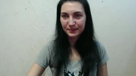 Nensy online show from 4, 1, 2025