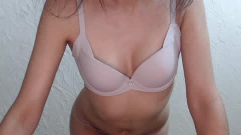 Snapshot of nensyfay_ chatting on 18, 7, 2026 Nensy online show from 18, 7, 2026