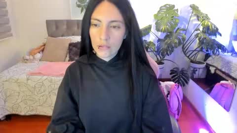 Sarah  online show from 18, 11, 2025