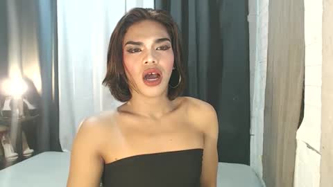 neomi online show from 23, 11, 2025