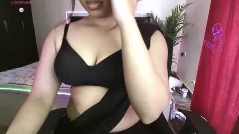 Snapshot of neon_venom chatting on 2, 5, 2026 Kashish online show from 2, 5, 2026