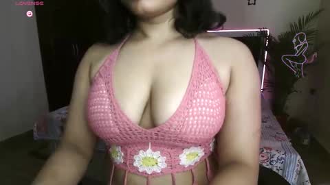 Snapshot of neon_venom chatting on 11, 5, 2026 Kashish online show from 11, 5, 2026