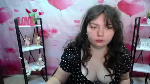 Snapshot of neonilalisova chatting on 27, 5, 2026 NeonilaLisova online show from 27, 5, 2026