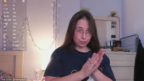 Snapshot of neonquack chatting on 13, 12, 2024 Riley online show from 13, 12, 2024